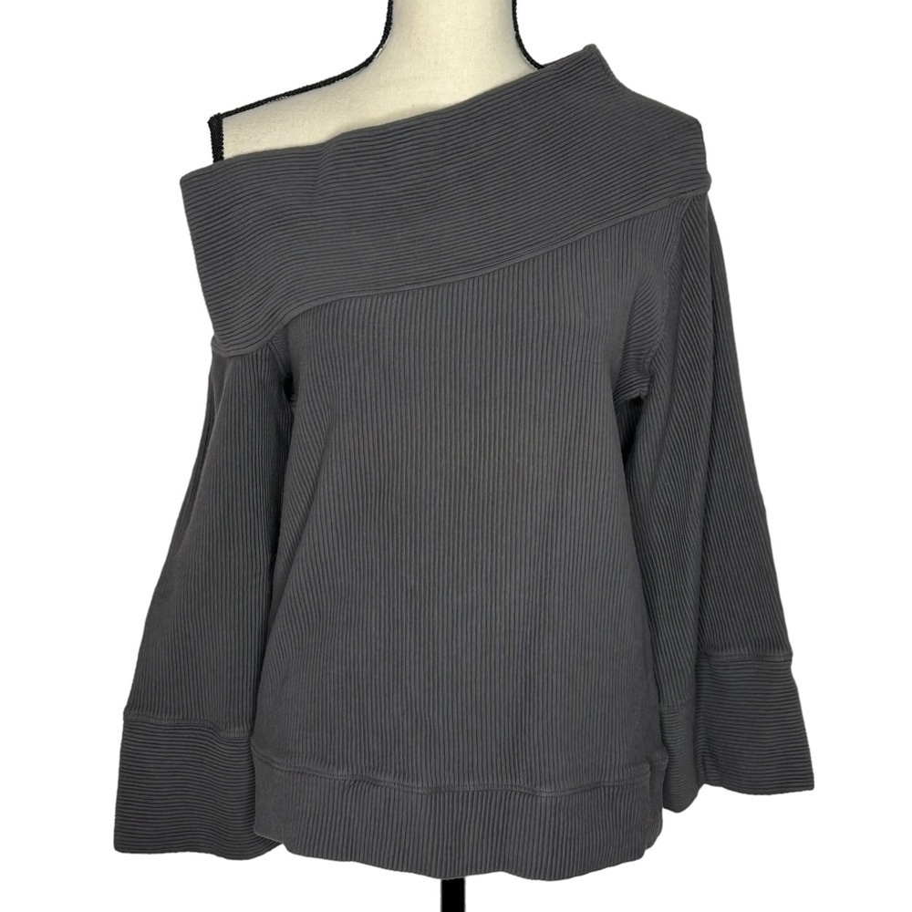 Off-Shoulder Ribbed Sweater Top - Gray